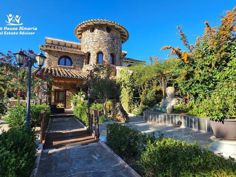 Villa for Sale in Chercos, Almeria 39