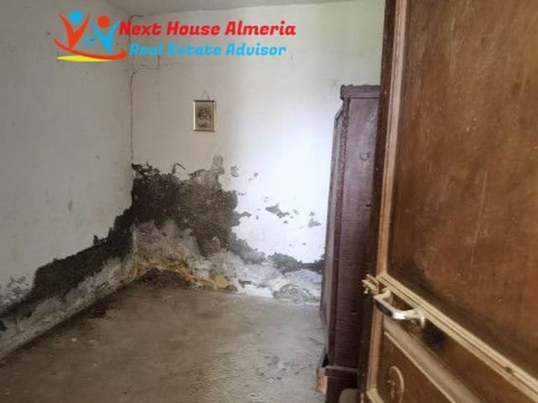 Country House for Sale in La Piedra Amarilla, Almeria 7