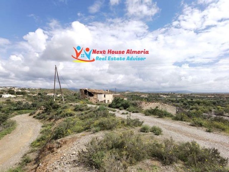 Country House for Sale in La Piedra Amarilla, Almeria 18