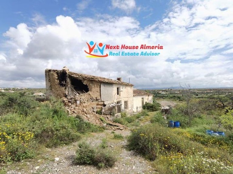 Country House for Sale in La Piedra Amarilla, Almeria 19
