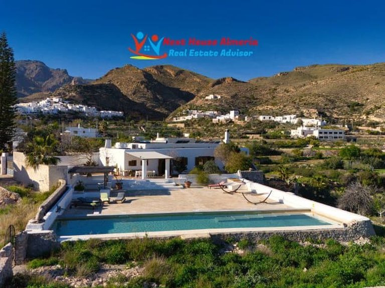 Country House for Sale in Níjar, Almeria 1