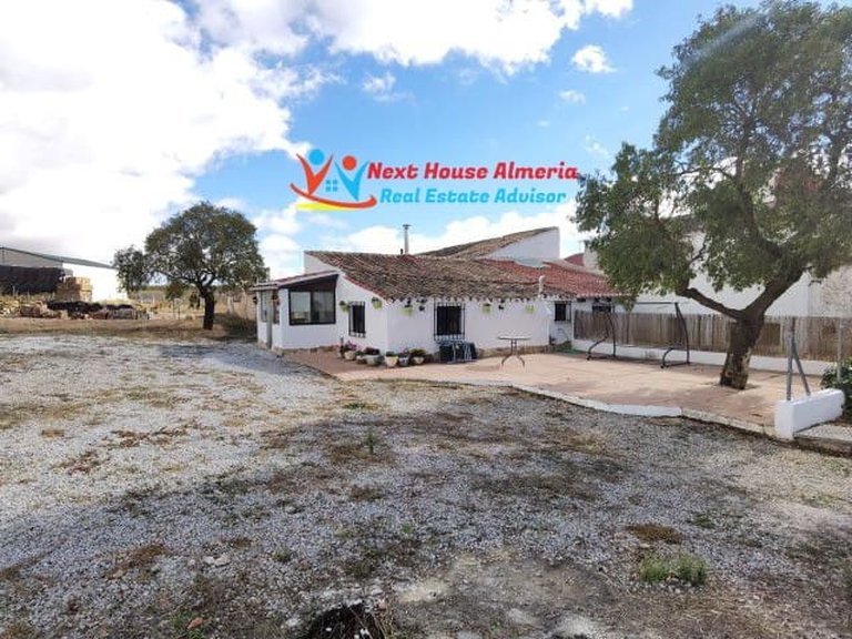 Country House for Sale in Cúllar, Granada 3