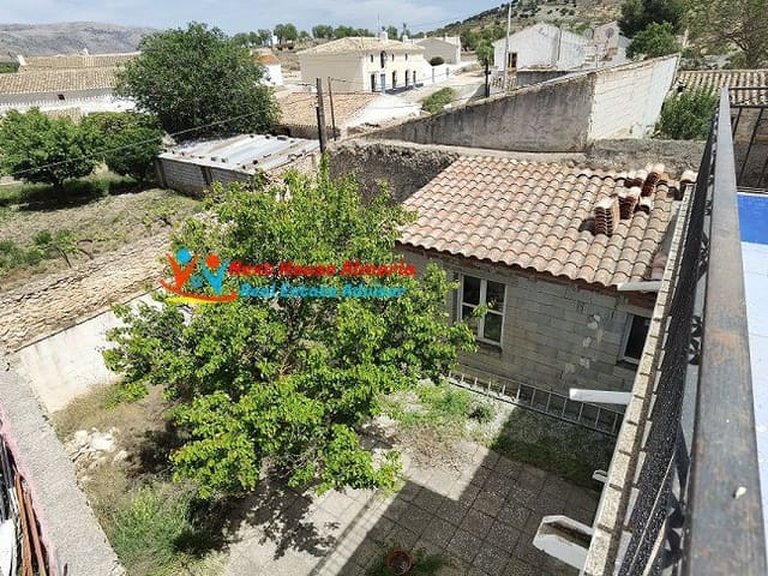 Country House for Sale in Cúllar, Granada 49