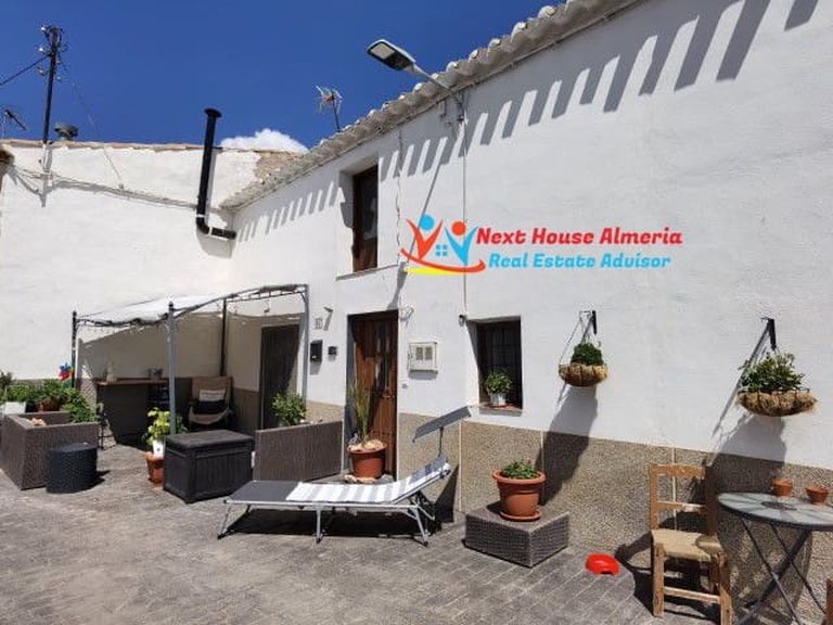 Country House for Sale in Las Vertientes, Granada 2