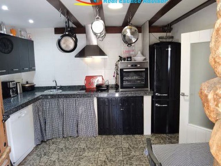 Country House for Sale in Las Vertientes, Granada 6