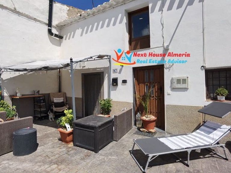 Country House for Sale in Las Vertientes, Granada 4