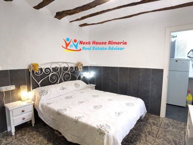 Country House for Sale in Las Vertientes, Granada 12