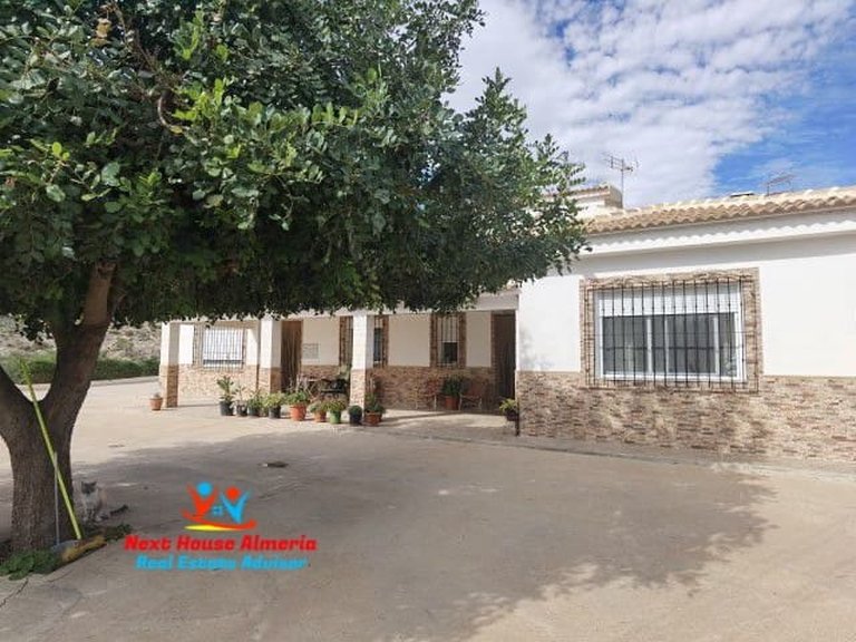 Country House for Sale in Albox, Almeria 9