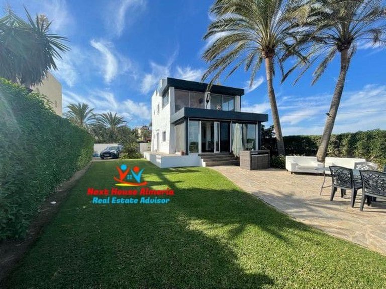 Villa for Sale in Vera, Almeria 1