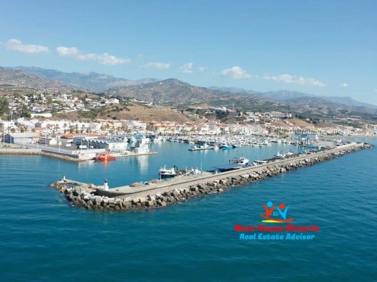 Plot for Sale in Vélez-málaga, Malaga 1