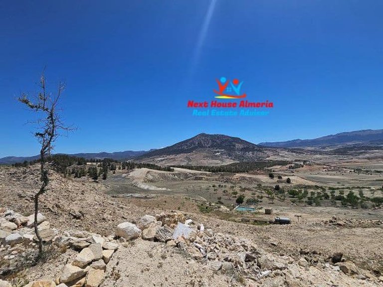 Country House for Sale in Vélez-blanco, Almeria 2