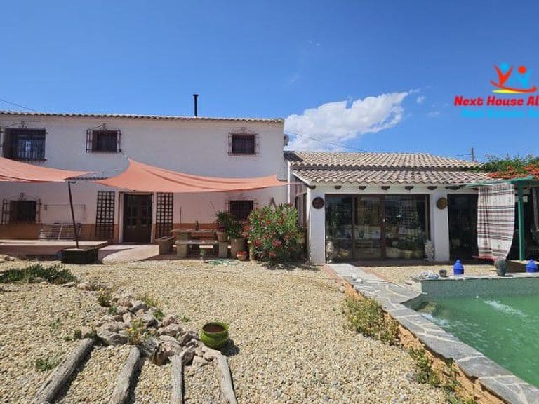 Country House for Sale in El Margen, Granada 5