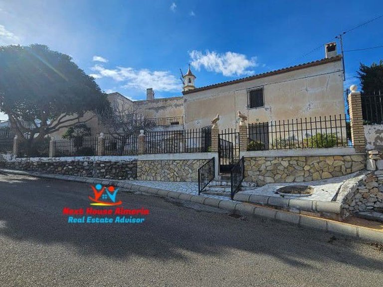 Country House for Sale in La Cinta, Almeria 1