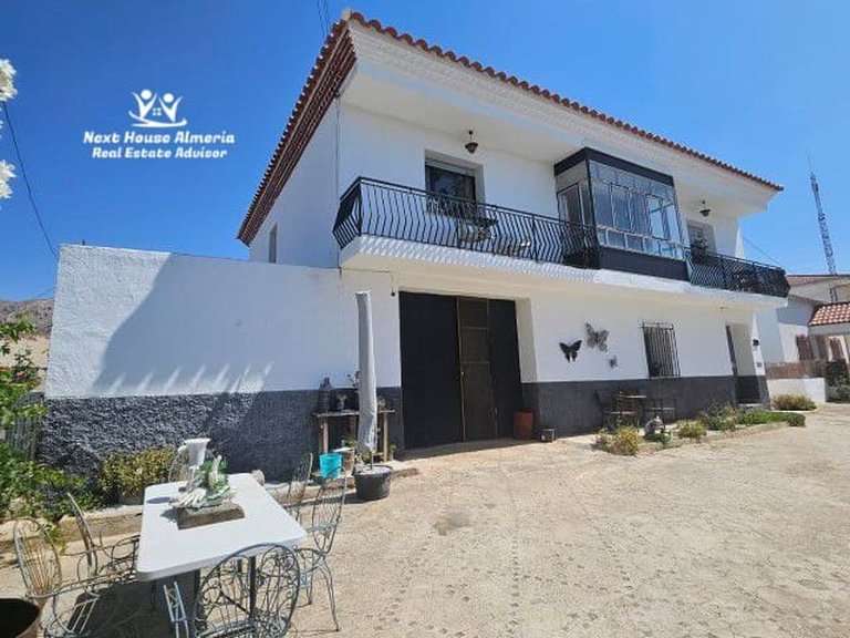 Town House for Sale in Las Vertientes, Granada 6