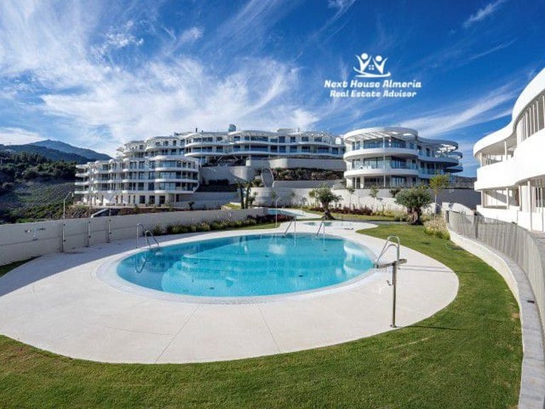 Apartment for Sale in La Quinta, Malaga 2