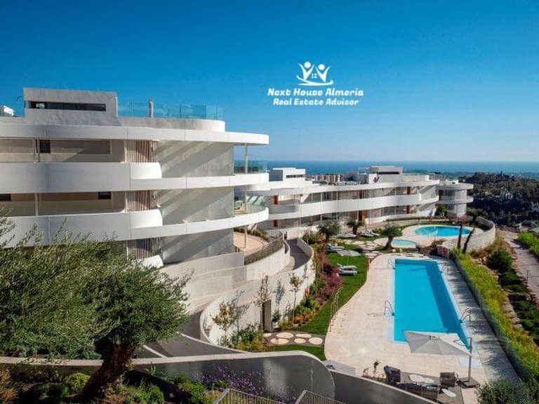 Apartment for Sale in La Quinta, Malaga 1