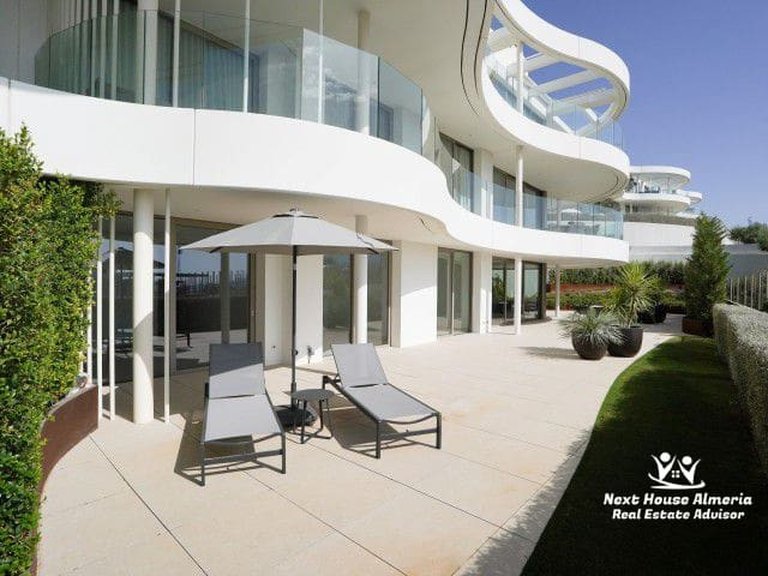 Apartment for Sale in La Quinta, Malaga 6