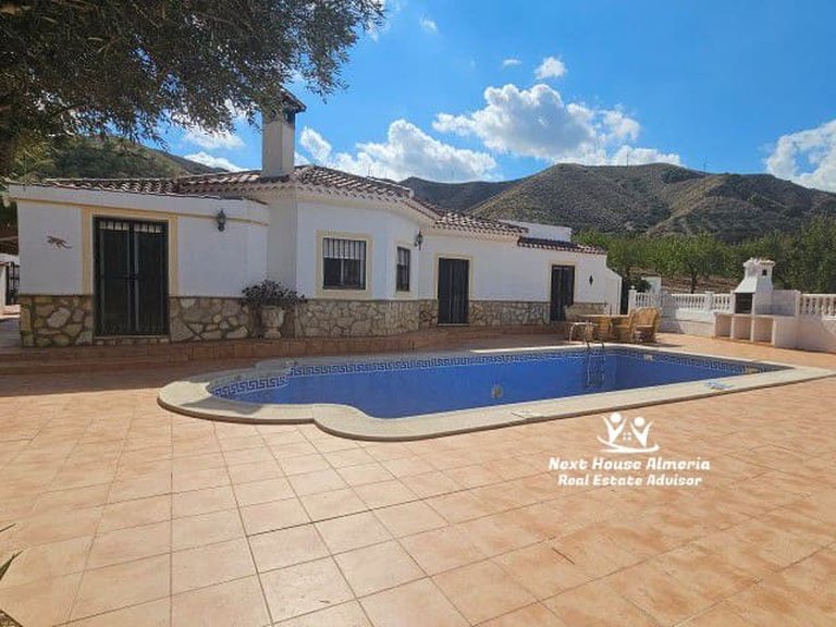 Villa for Sale in Arboleas, Almeria 1