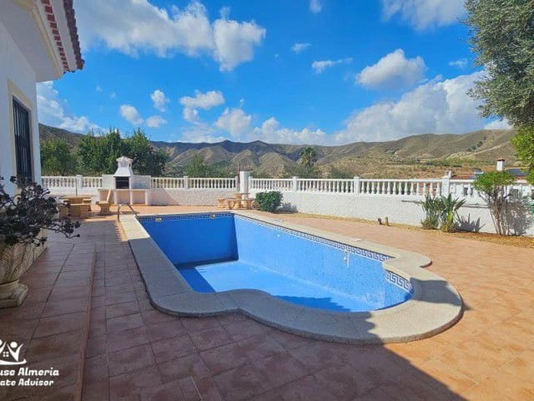 Villa for Sale in Arboleas, Almeria 9