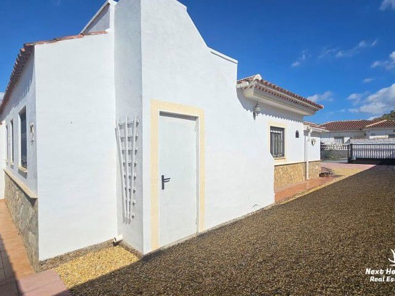 Villa for Sale in Arboleas, Almeria 17