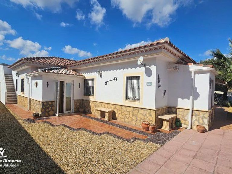 Villa for Sale in Arboleas, Almeria 18