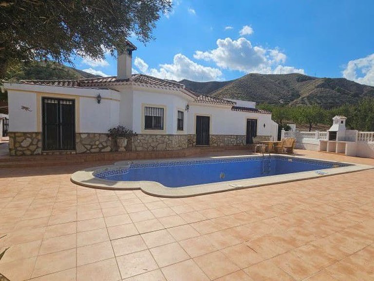 Villa for Sale in Arboleas, Almeria 1
