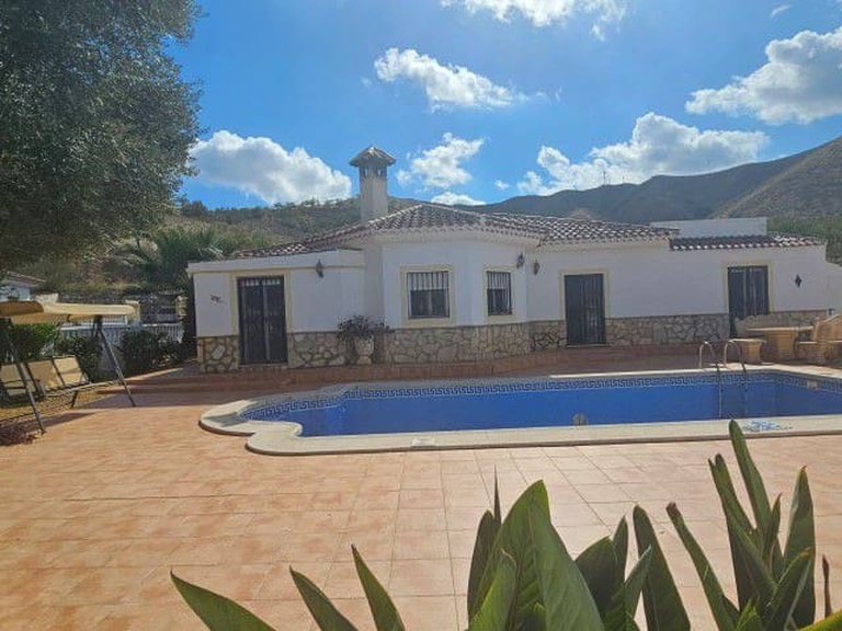 Villa for Sale in Arboleas, Almeria 14