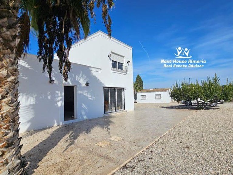 Country House for Sale in Lorca, Murcia 2