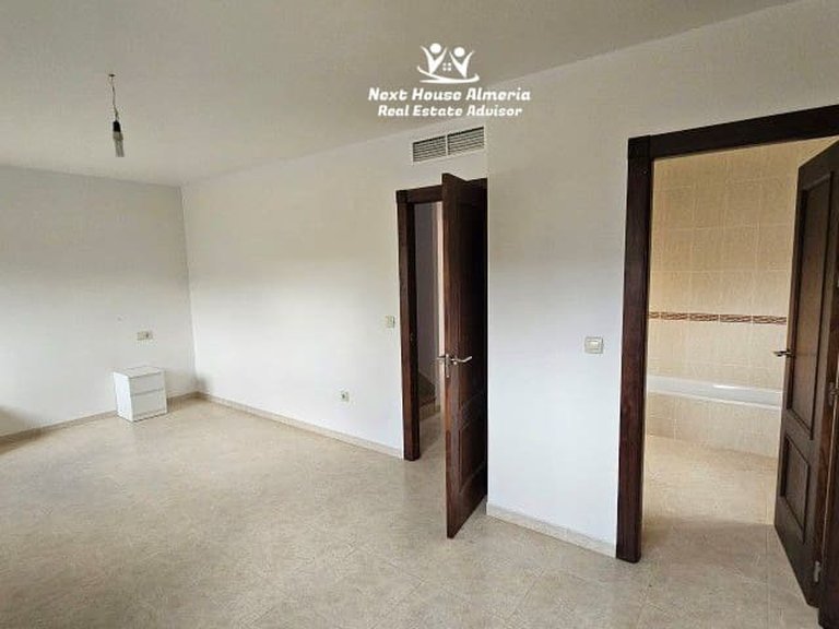 Villa for Sale in La Parroquia, Murcia 37