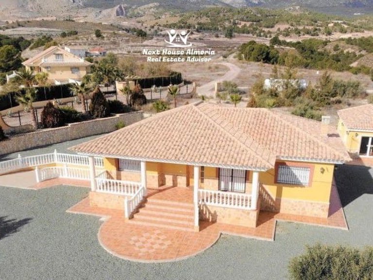 Villa for Sale in La Parroquia, Murcia 68