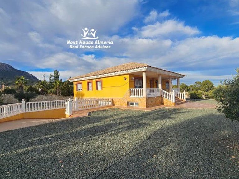 Villa for Sale in La Parroquia, Murcia 2