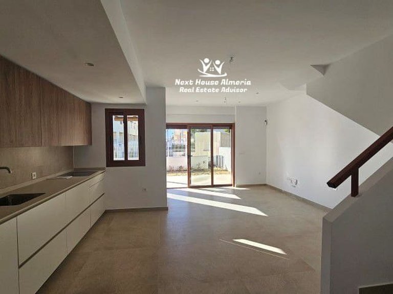 Villa for Sale in El Pozo Del Esparto, Almeria 16