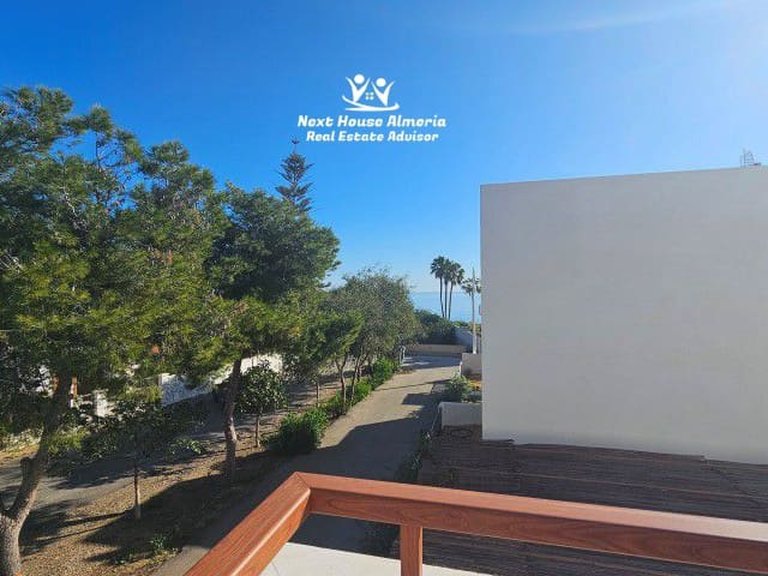 Villa for Sale in El Pozo Del Esparto, Almeria 46