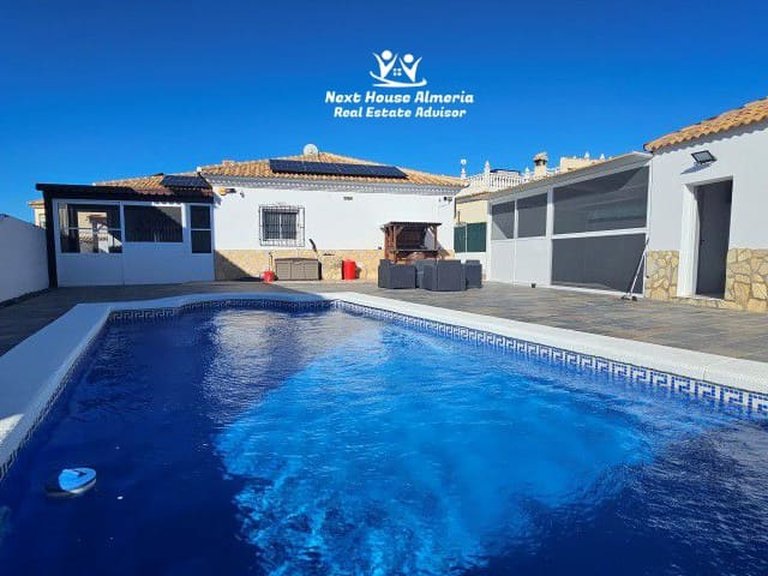 Villa for Sale in Arboleas, Almeria 1