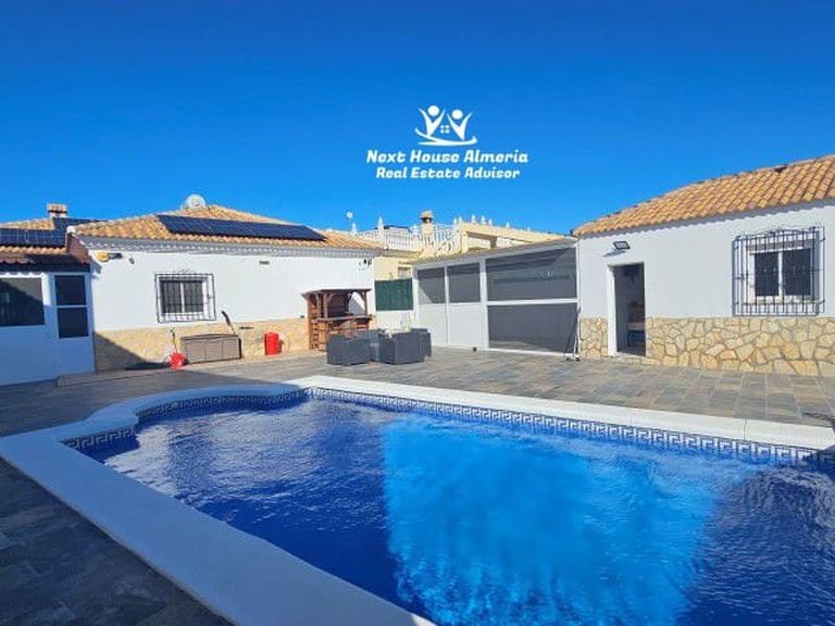 Villa for Sale in Arboleas, Almeria 4