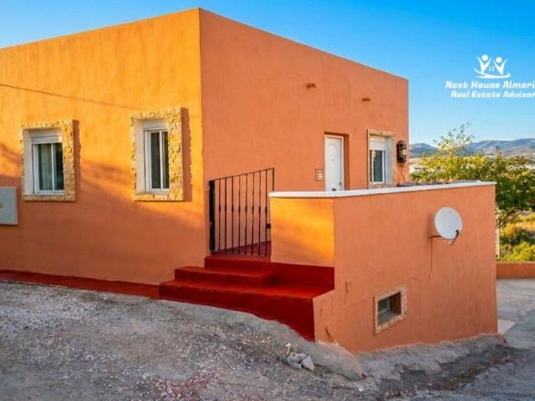 Country House for Sale in Cantoria, Almeria 2
