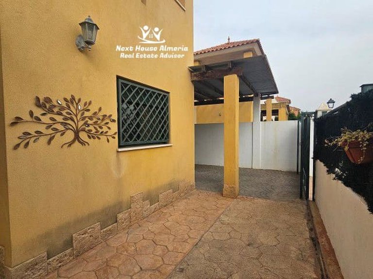 Villa for Sale in La Alfoquia, Almeria 30