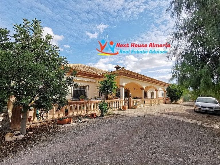 Country House for Sale in Los Gallardos, Almeria 2