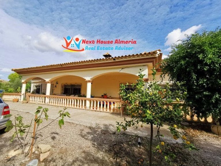 Country House for Sale in Los Gallardos, Almeria 5