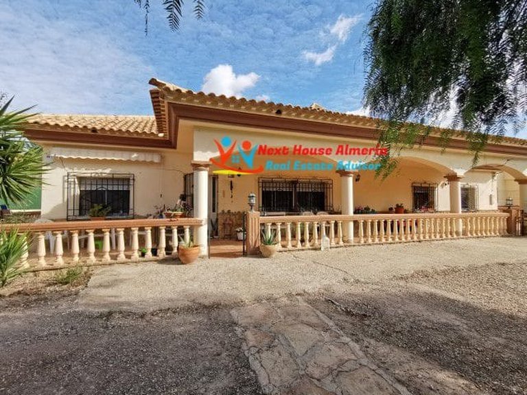 Country House for Sale in Los Gallardos, Almeria 6