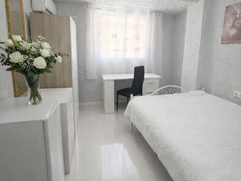 Apartment for Sale in Valencia, Valencia 2