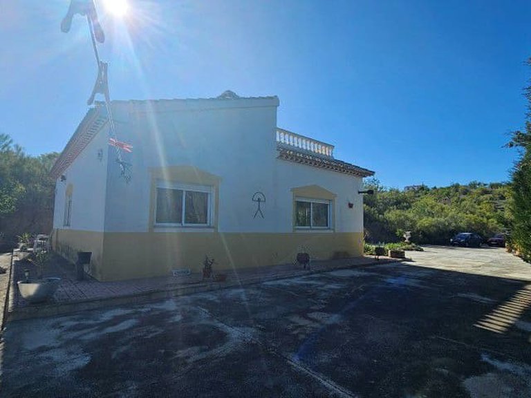 Country House for Sale in El Margen, Almeria 6