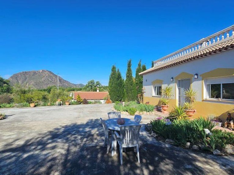 Country House for Sale in El Margen, Almeria 8