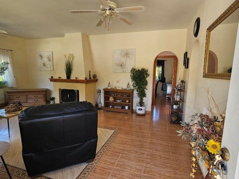 Country House for Sale in El Margen, Almeria 10