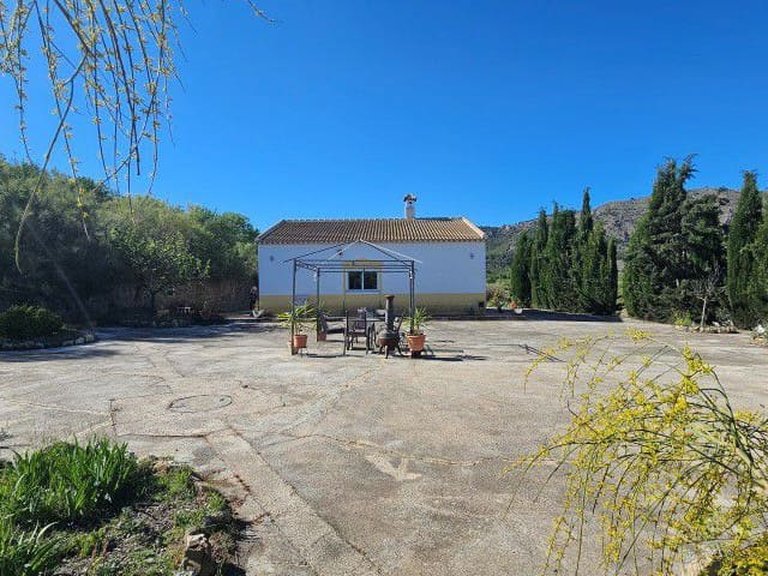 Country House for Sale in El Margen, Almeria 2