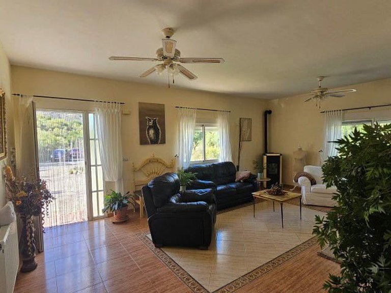 Country House for Sale in El Margen, Almeria 36