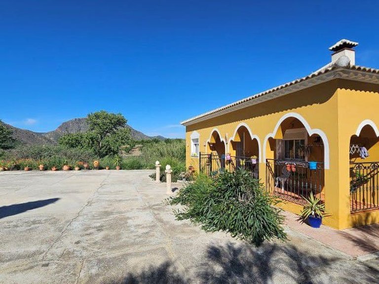 Country House for Sale in El Margen, Almeria 4