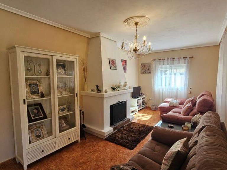 Country House for Sale in El Margen, Almeria 8