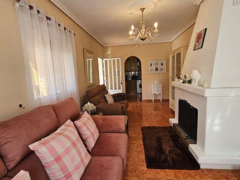 Country House for Sale in El Margen, Almeria 9