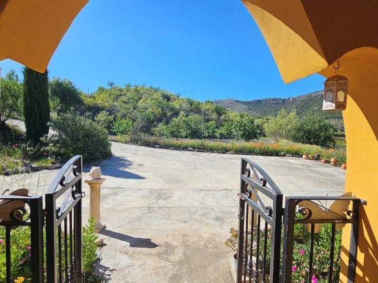 Country House for Sale in El Margen, Almeria 28